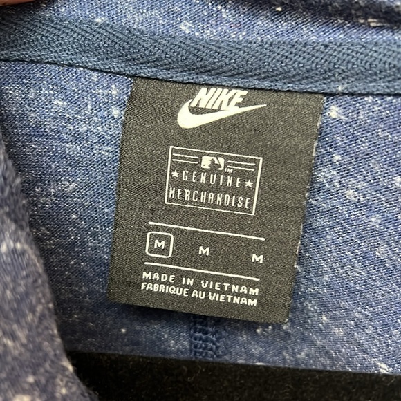 NIKE Ladies NEW YORK YANKEES HOODIE ⚾️ - Picture 7 of 9